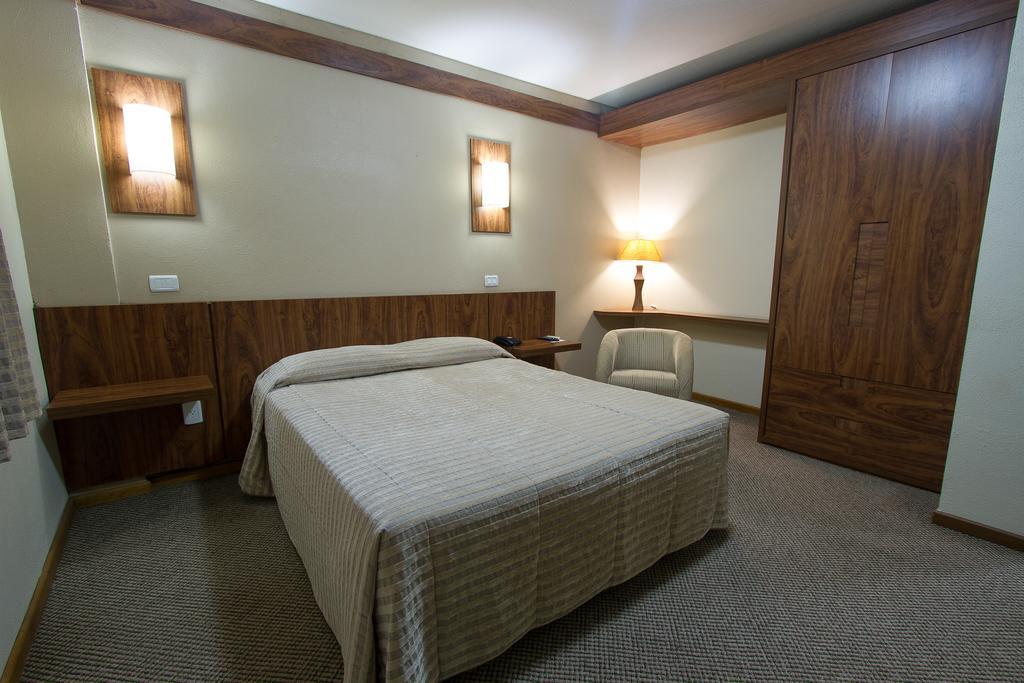 Hotel Le Canard Lages Bagian luar foto