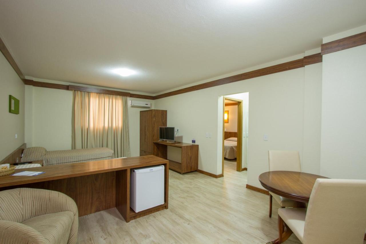 Hotel Le Canard Lages Bagian luar foto