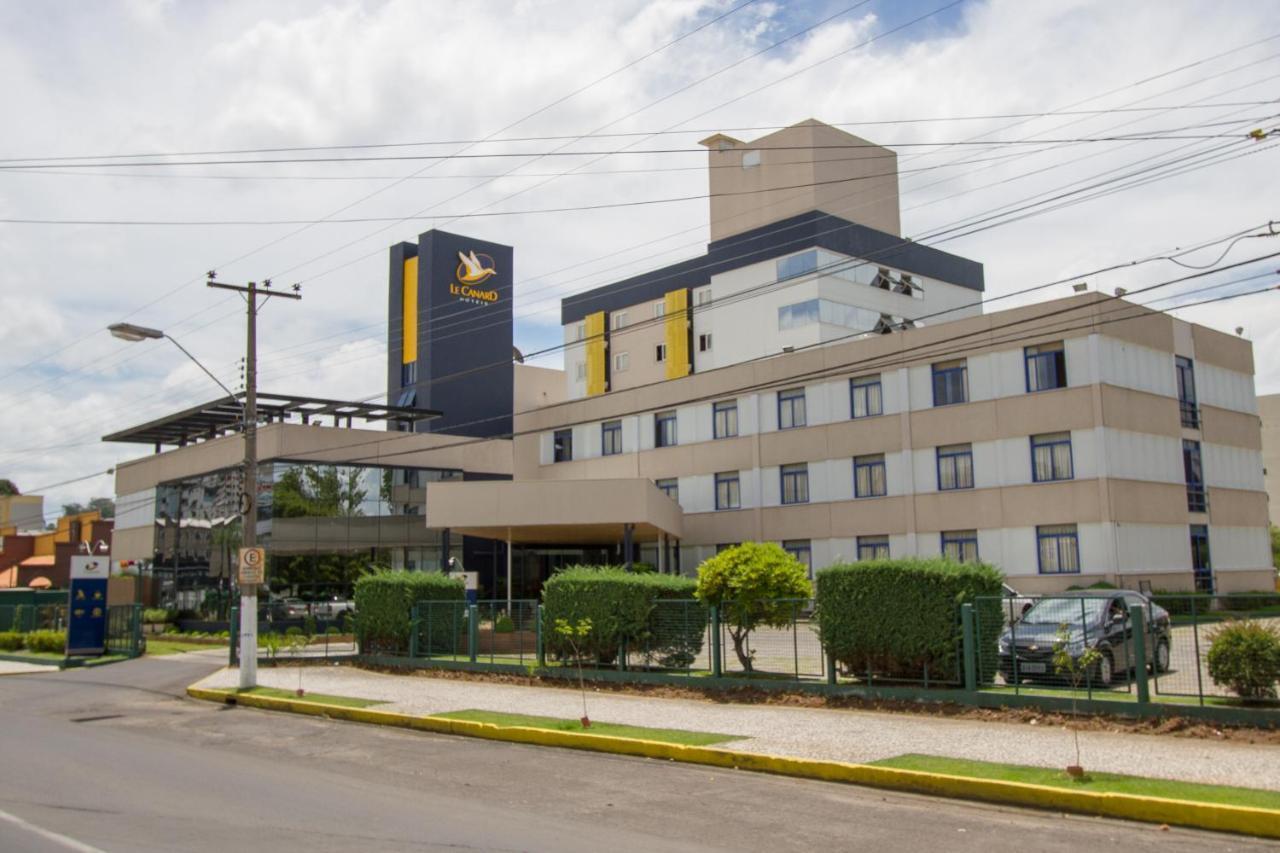 Hotel Le Canard Lages Bagian luar foto