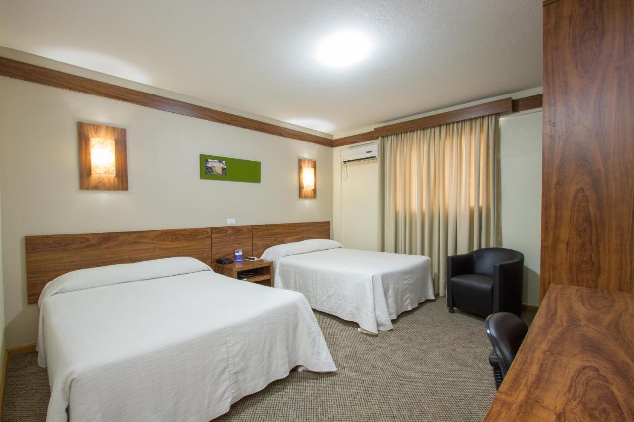 Hotel Le Canard Lages Bagian luar foto