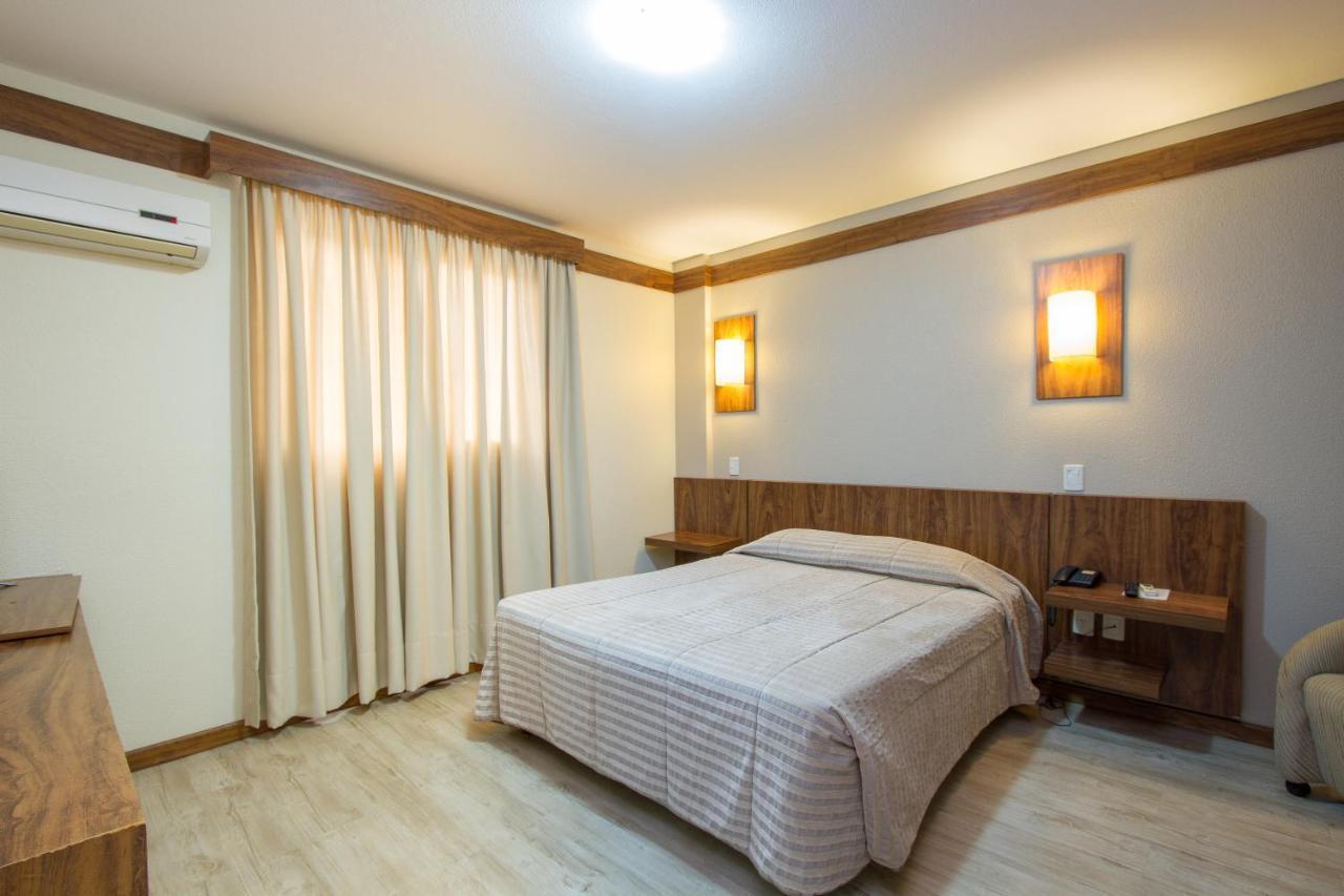 Hotel Le Canard Lages Bagian luar foto