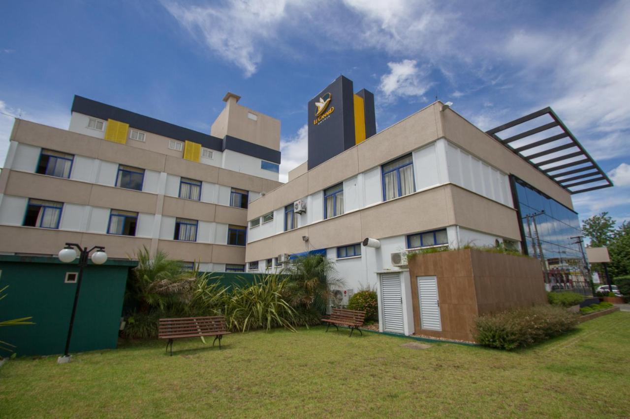 Hotel Le Canard Lages Bagian luar foto