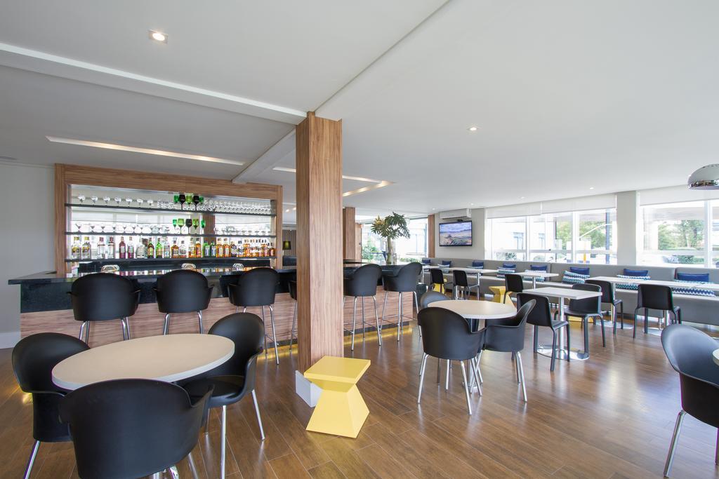 Hotel Le Canard Lages Bagian luar foto