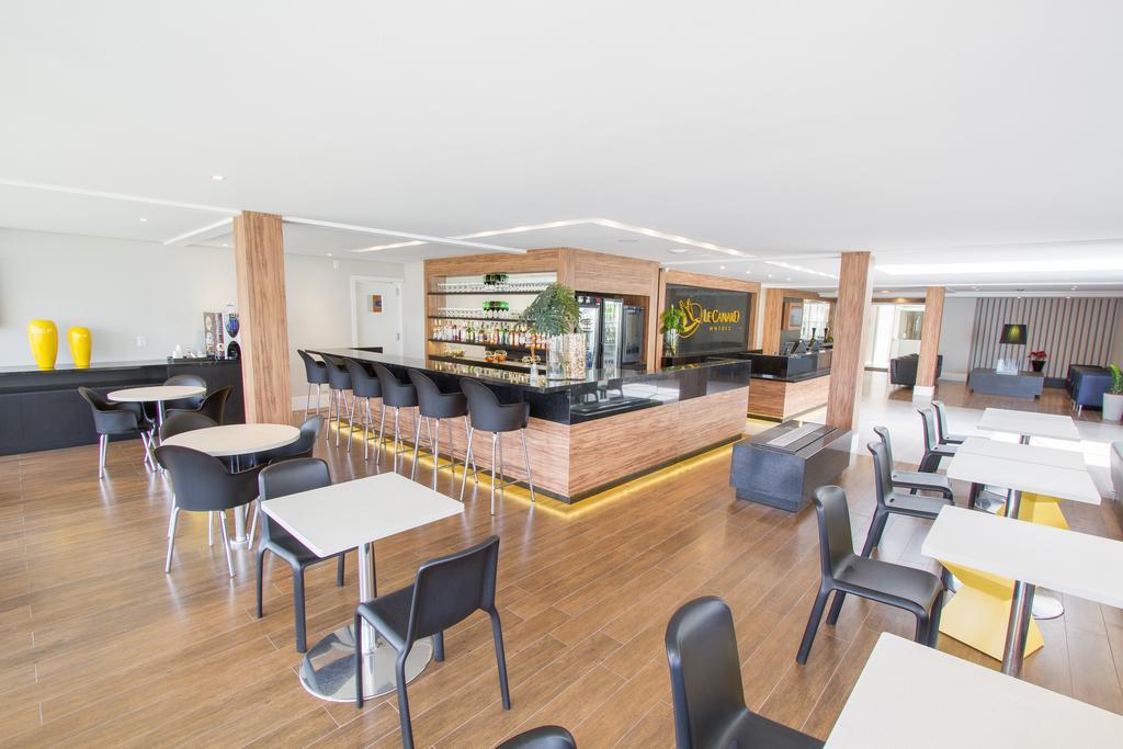 Hotel Le Canard Lages Bagian luar foto